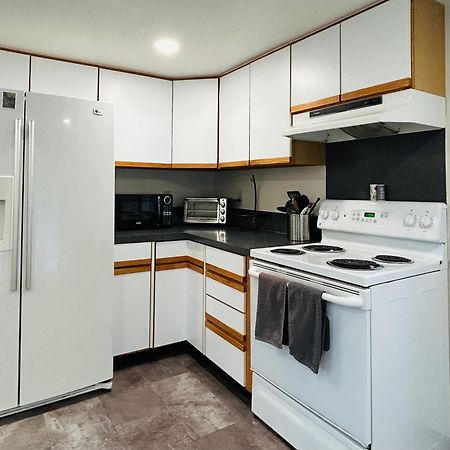 Little Blue Bungalow On Boise'S Bench, Pet Friendly, Fully Fenced Yard With Doggie Door! 2 Miles From Bsu, 5 Minutes From Downtown Boise, Desk And Workstation For Remote Workers, 2 Tv'S Large Walk-In Closet, Good For Mid-Term Stays المظهر الخارجي الصورة