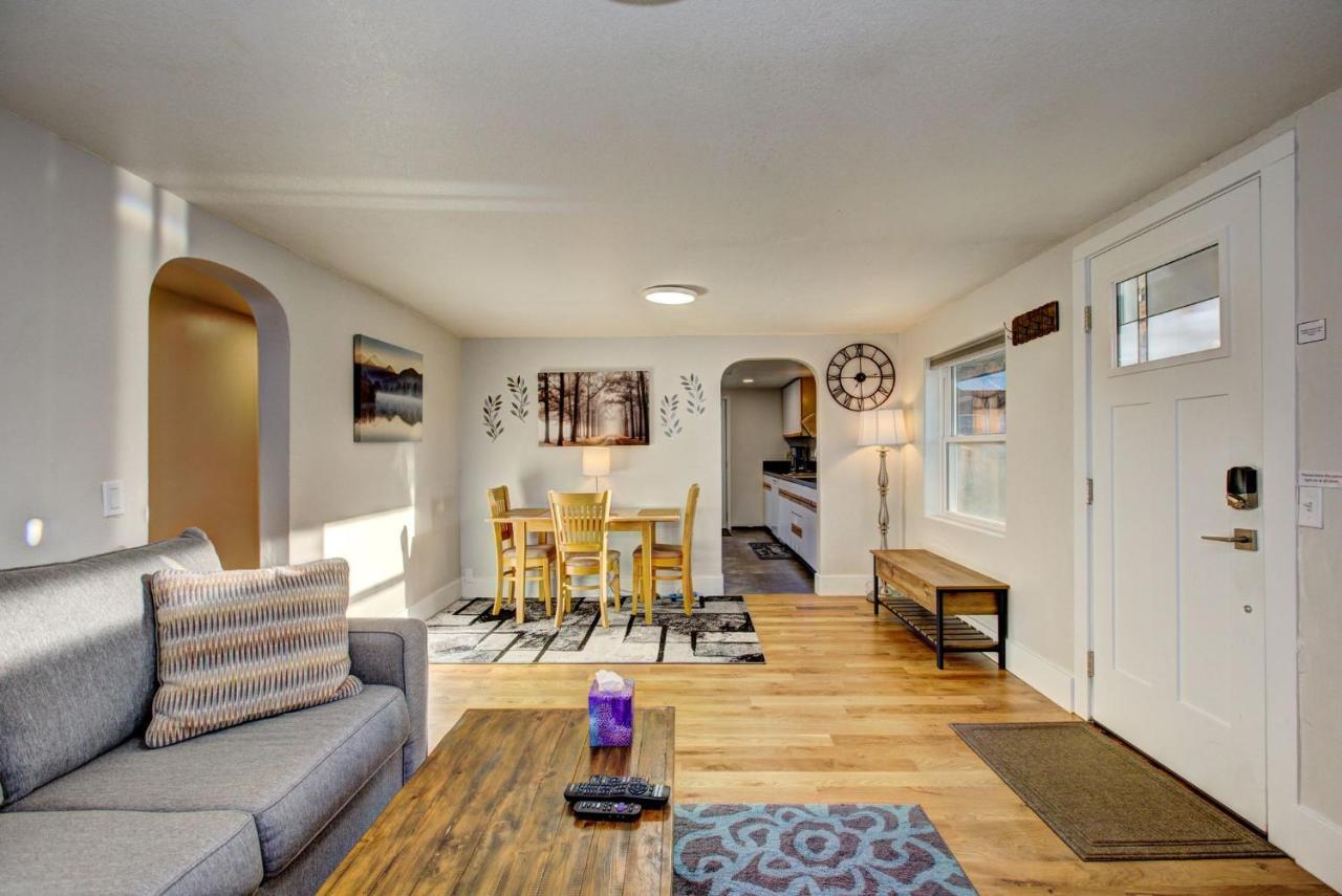 Little Blue Bungalow On Boise'S Bench, Pet Friendly, Fully Fenced Yard With Doggie Door! 2 Miles From Bsu, 5 Minutes From Downtown Boise, Desk And Workstation For Remote Workers, 2 Tv'S Large Walk-In Closet, Good For Mid-Term Stays المظهر الخارجي الصورة