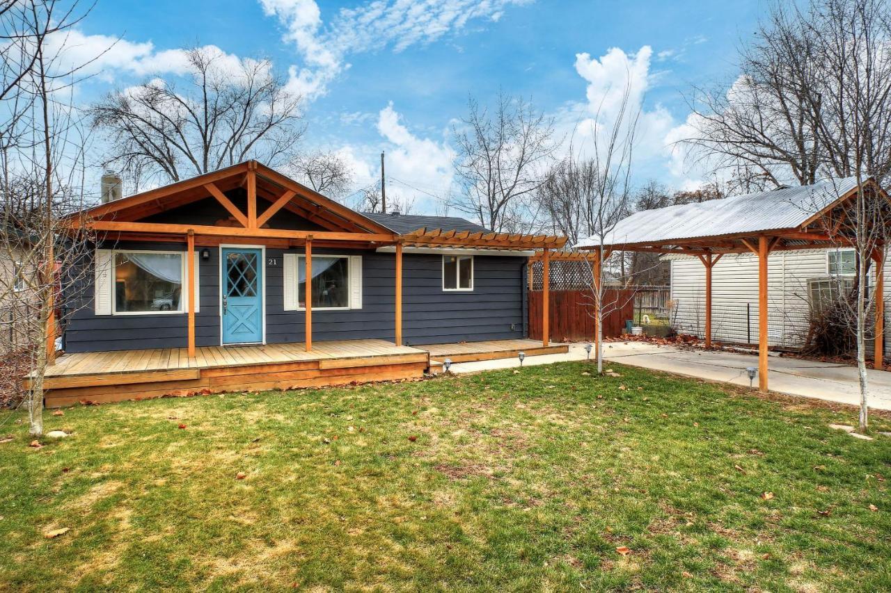 Little Blue Bungalow On Boise'S Bench, Pet Friendly, Fully Fenced Yard With Doggie Door! 2 Miles From Bsu, 5 Minutes From Downtown Boise, Desk And Workstation For Remote Workers, 2 Tv'S Large Walk-In Closet, Good For Mid-Term Stays المظهر الخارجي الصورة