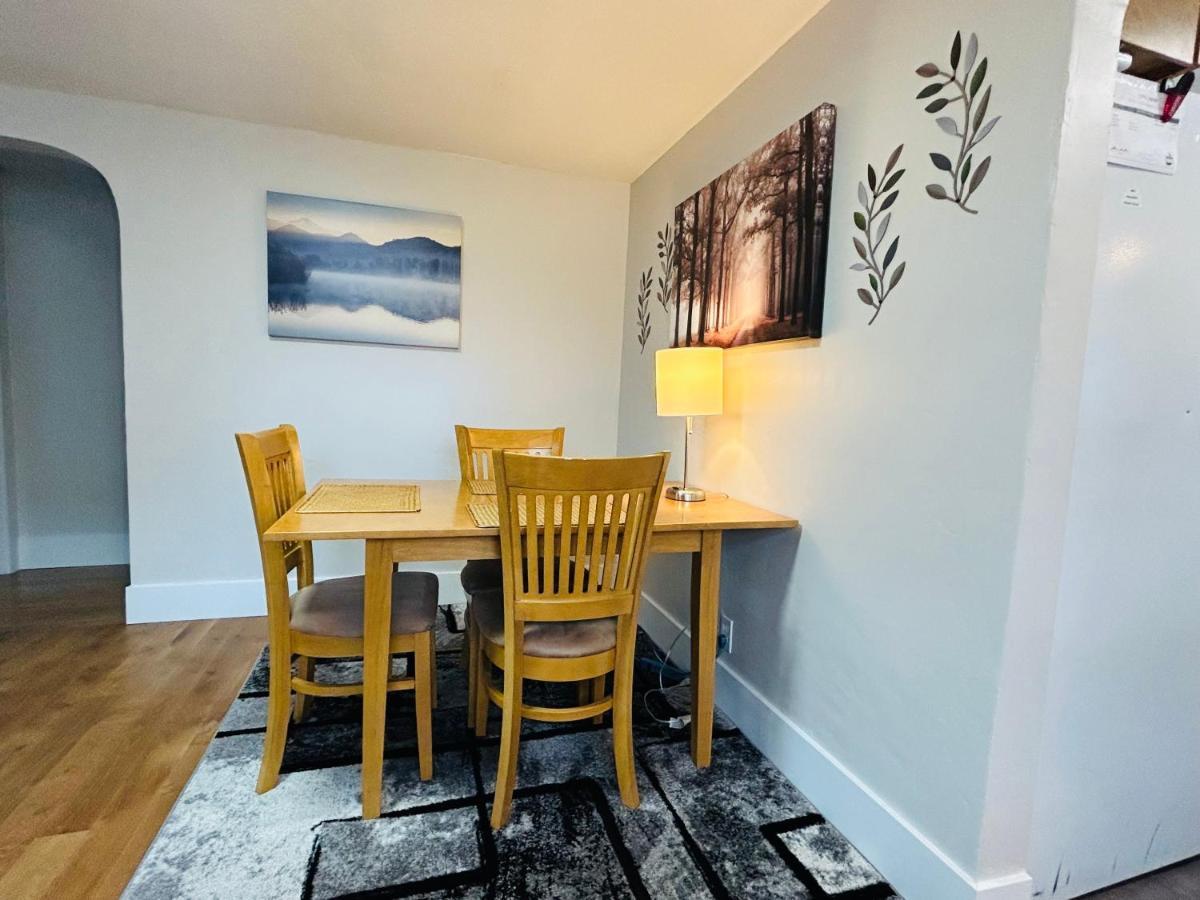 Little Blue Bungalow On Boise'S Bench, Pet Friendly, Fully Fenced Yard With Doggie Door! 2 Miles From Bsu, 5 Minutes From Downtown Boise, Desk And Workstation For Remote Workers, 2 Tv'S Large Walk-In Closet, Good For Mid-Term Stays المظهر الخارجي الصورة