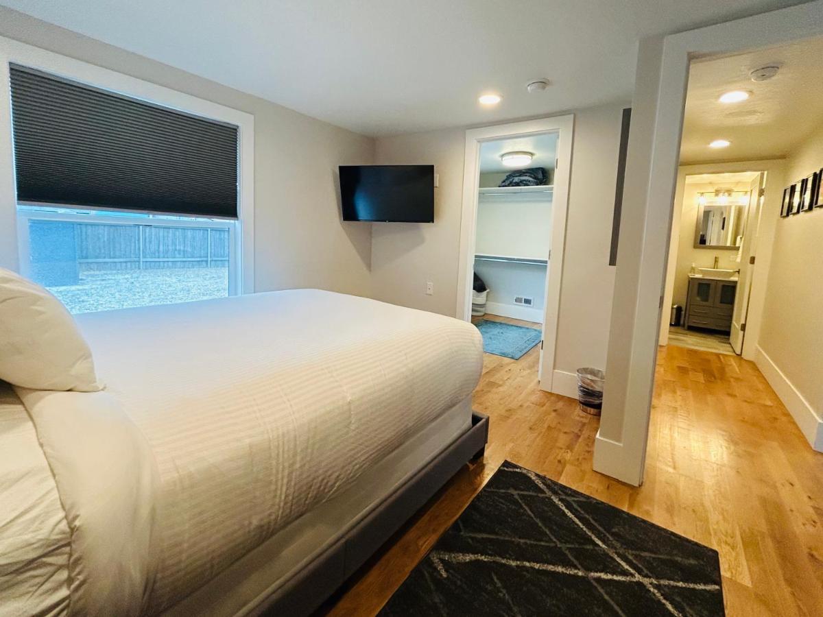Little Blue Bungalow On Boise'S Bench, Pet Friendly, Fully Fenced Yard With Doggie Door! 2 Miles From Bsu, 5 Minutes From Downtown Boise, Desk And Workstation For Remote Workers, 2 Tv'S Large Walk-In Closet, Good For Mid-Term Stays المظهر الخارجي الصورة